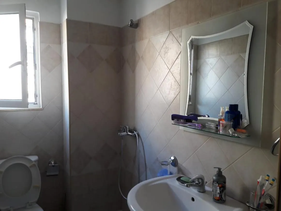 Sunny Apartment 2 Sarandë 0*,  알바니아