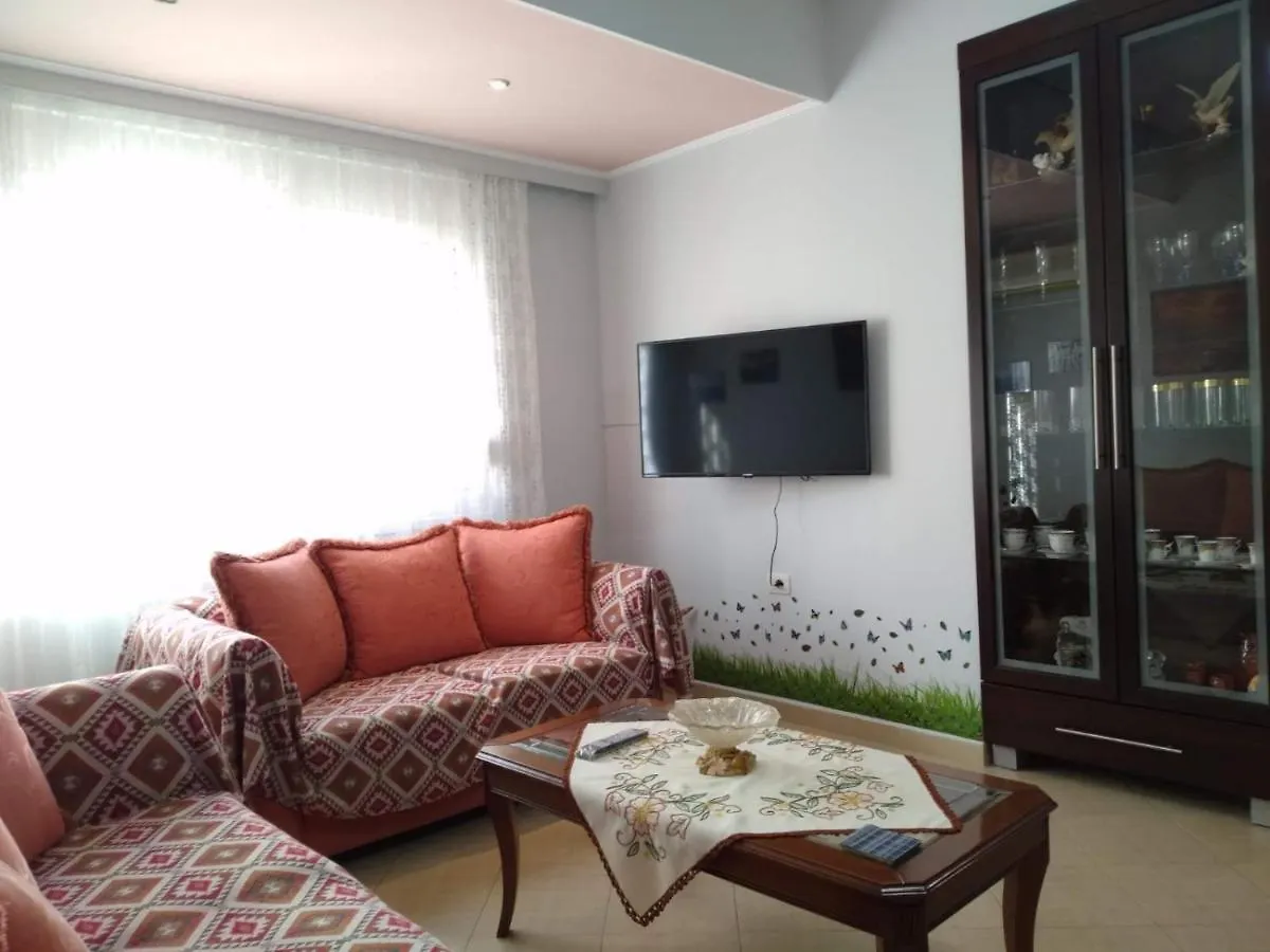 Sunny Apartment 2 Saranda