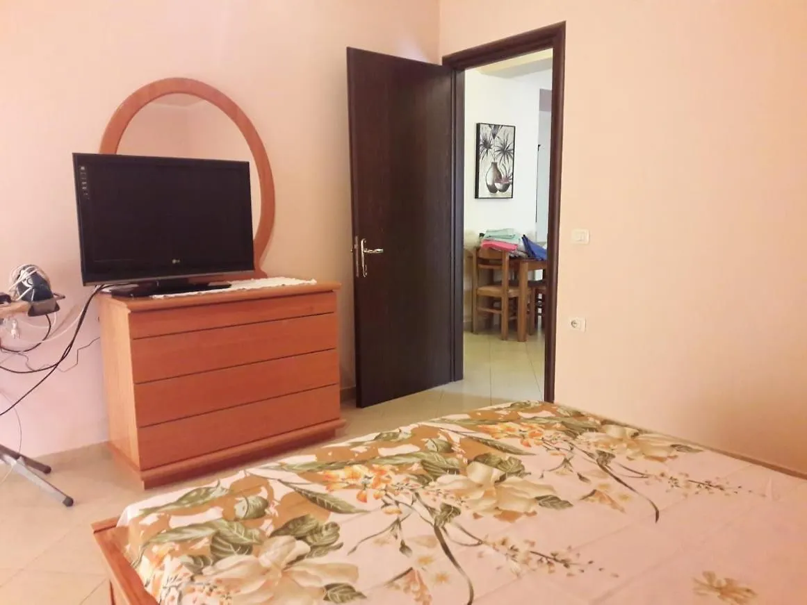 Sunny Apartment 2 Sarandë